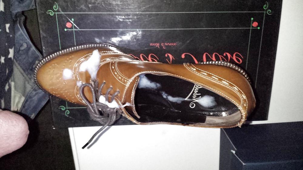 6P Leather heels