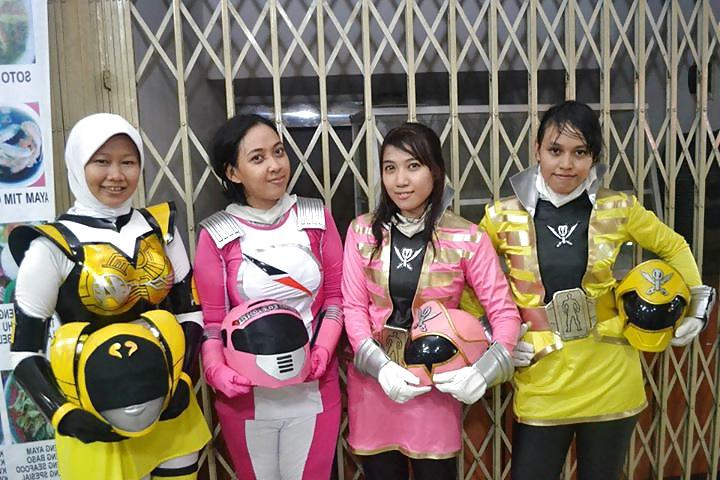 25P Indonesia Tokusatsu Cosplayers unmask(only woman)
