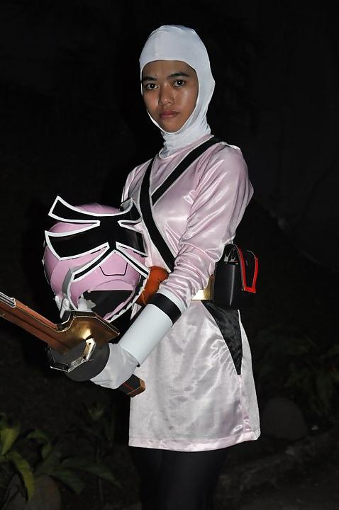 25P Indonesia Tokusatsu Cosplayers unmask(only woman)