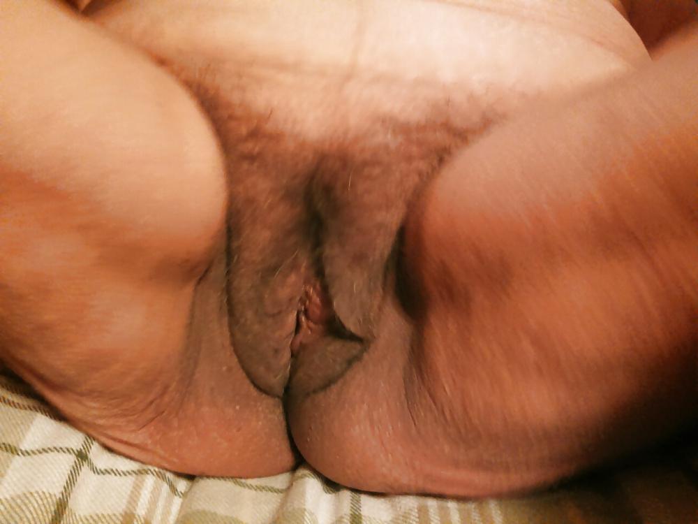 14P Hot mature hairy pussy
