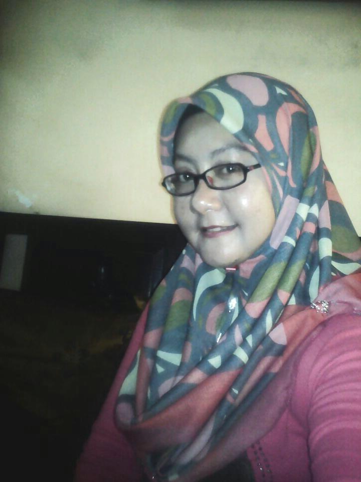 25P NN Malay Milf 2 -