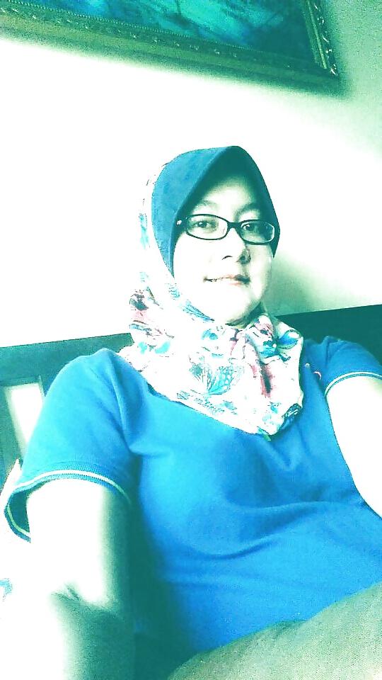 25P NN Malay Milf 2 -