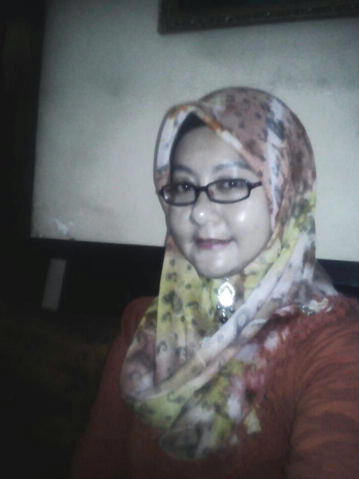 25P NN Malay Milf 2 -