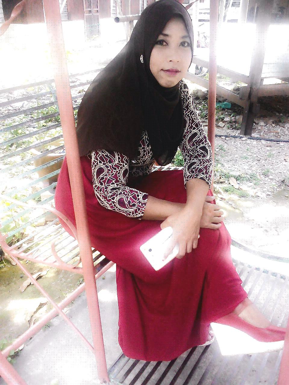 25P NN Malay Milf 4 - Tina