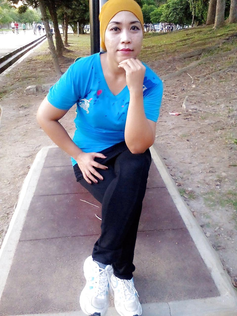 25P NN Malay Milf 4 - Tina