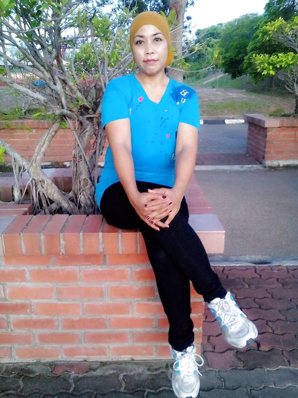 25P NN Malay Milf 4 - Tina