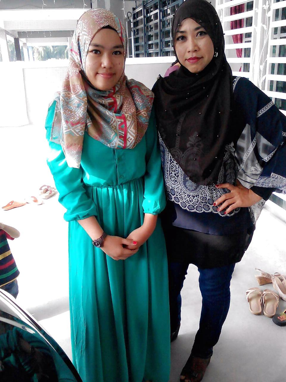 25P NN Malay Milf 4 - Tina