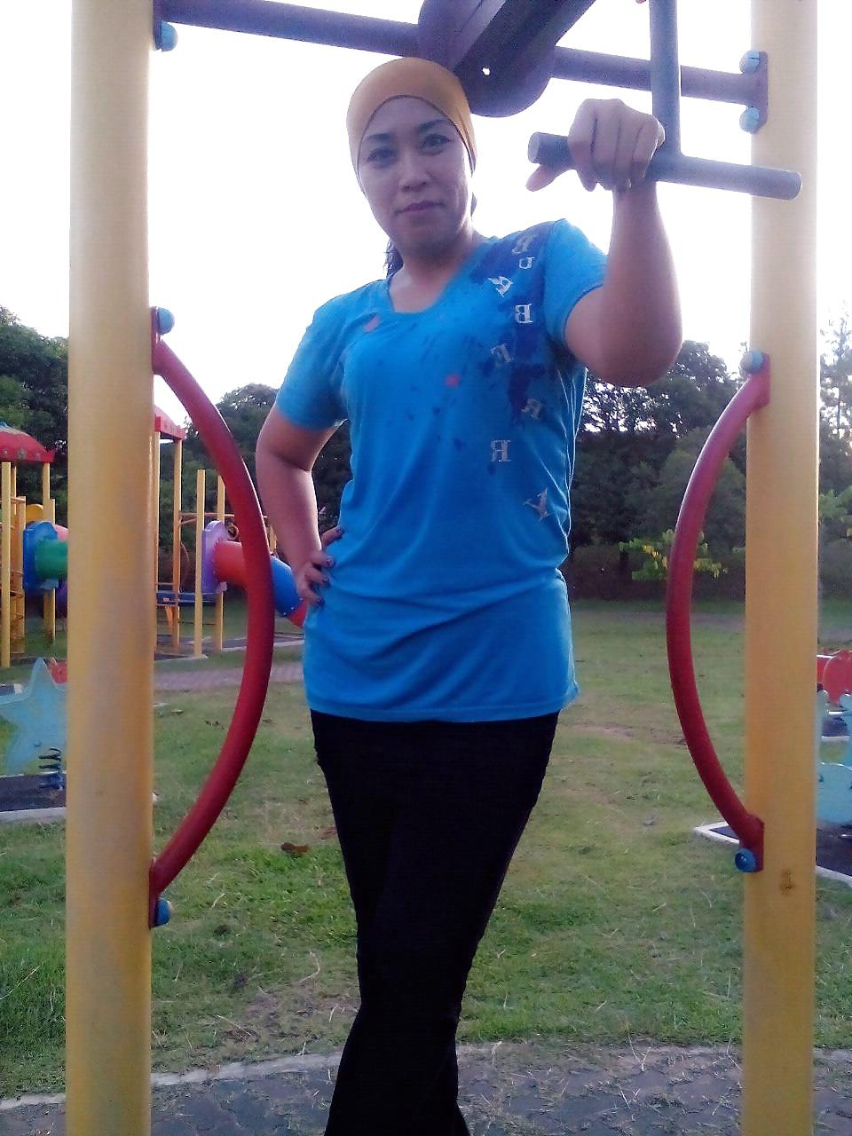 25P NN Malay Milf 4 - Tina