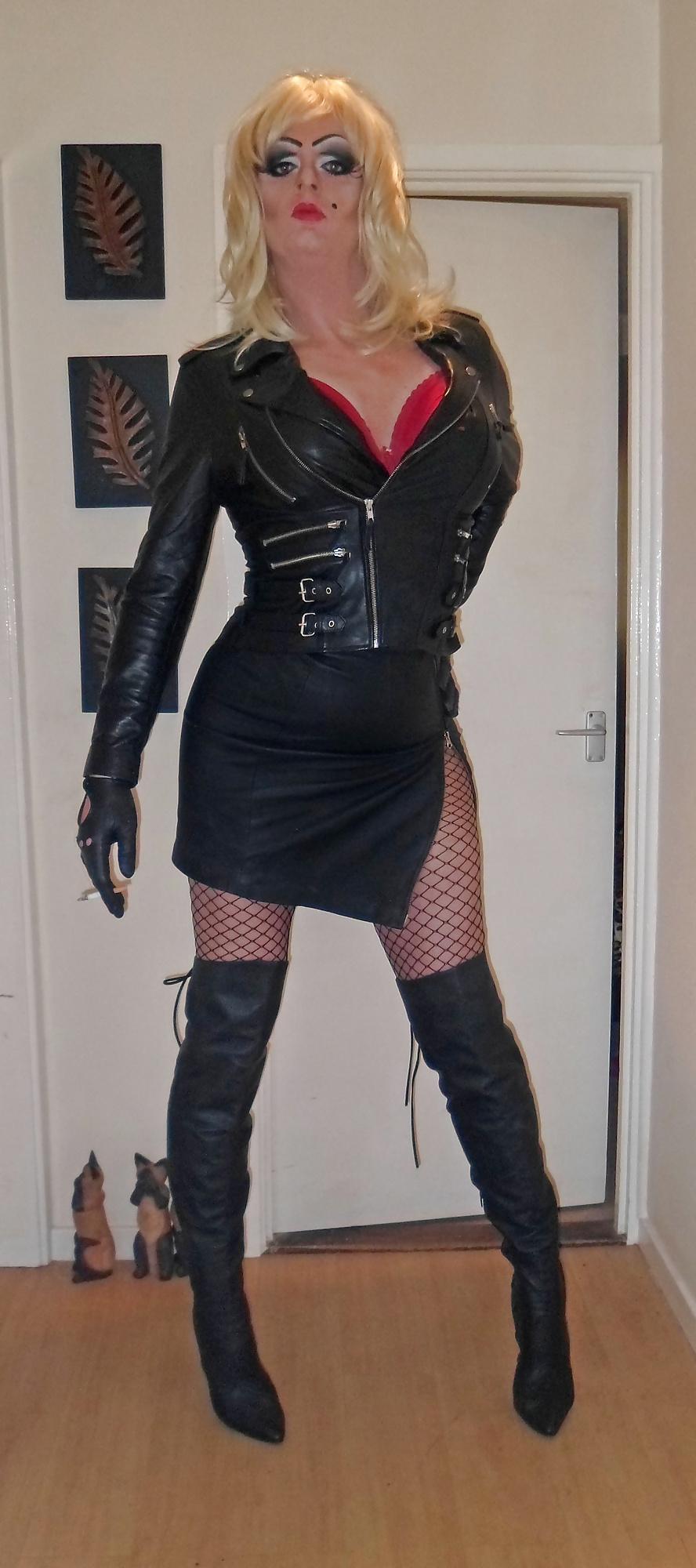 5P LEATHER LUST