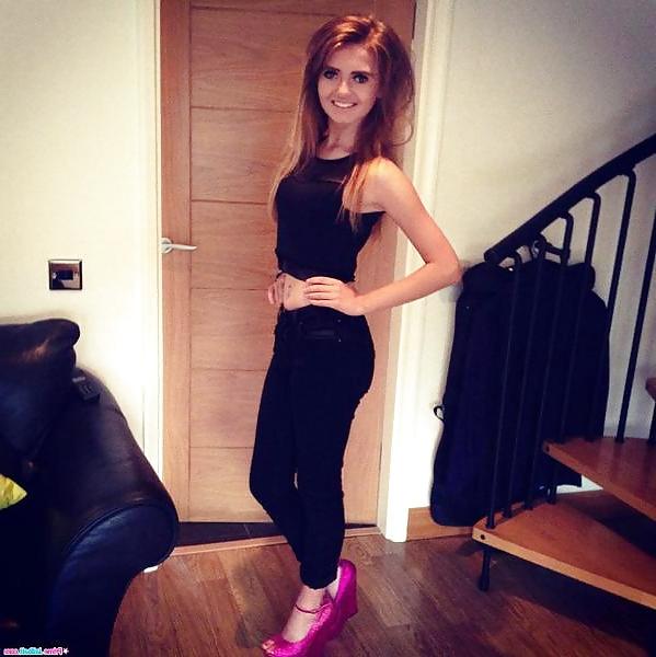 25P Sluts in Tight Pants! 20