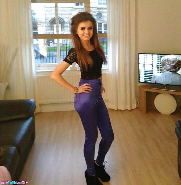 25P Sluts in Tight Pants! 20