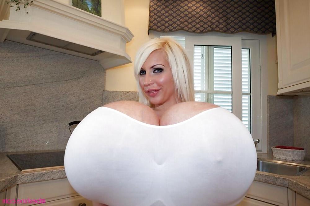 7P 32 Z boobs!! (20lbs each) WTF