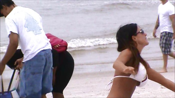 25P Candid beach ass crotches cameltoe tits