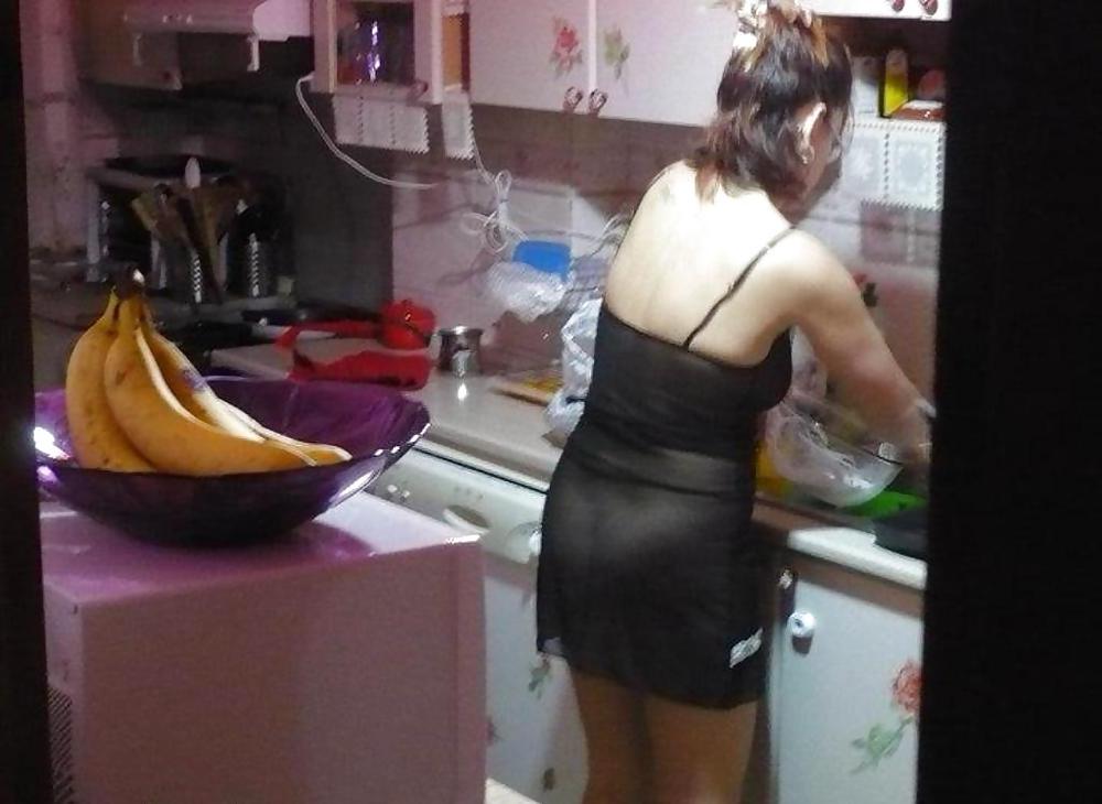 25P Many Arab Teens and Mature  nude and non nude 