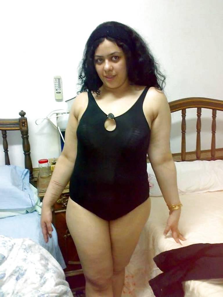 25P Many Arab Teens and Mature  nude and non nude 