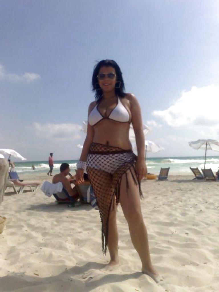 25P Many Arab Teens and Mature  nude and non nude 