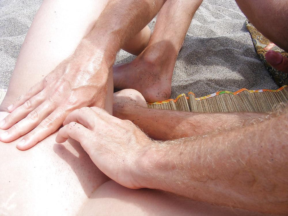 8P Dogging on beach 