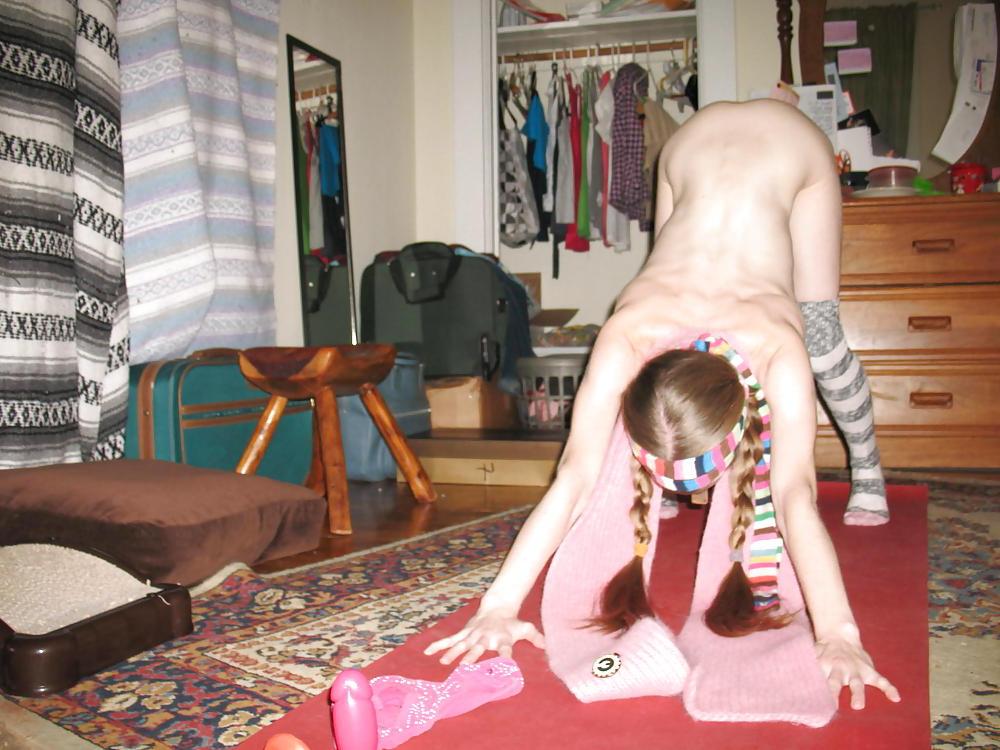 14P Dildo Yoga