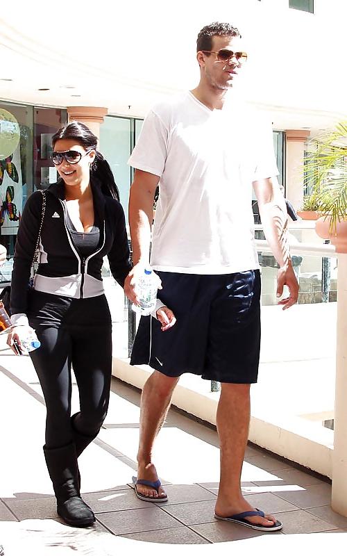 7P Kim Kardashian leaving a gym in Los Angeles
