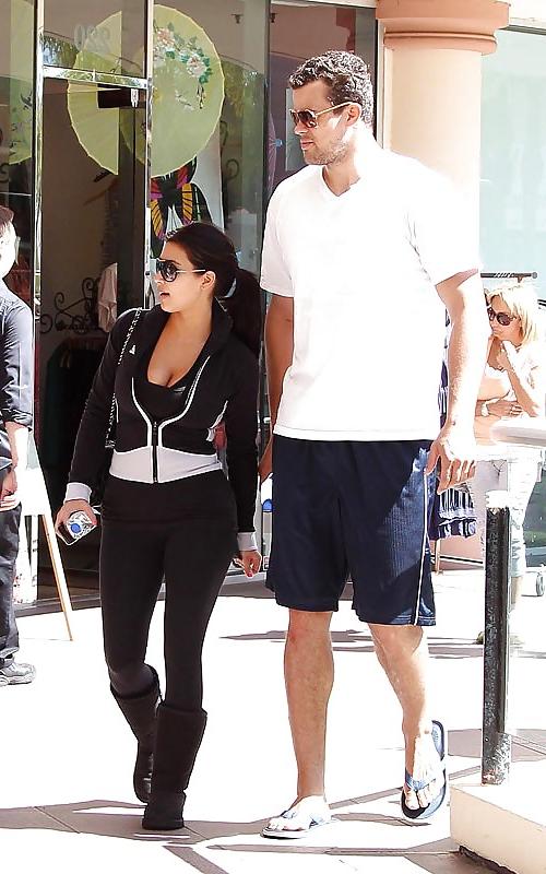 7P Kim Kardashian leaving a gym in Los Angeles