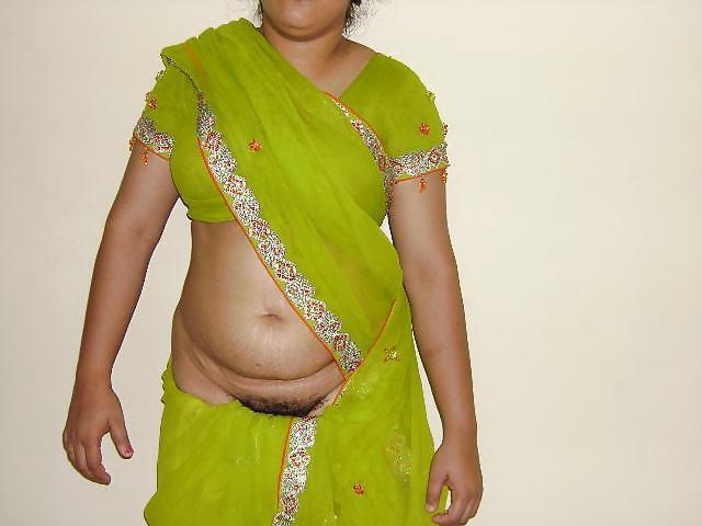 25P Indian aunty fucking &stripping
