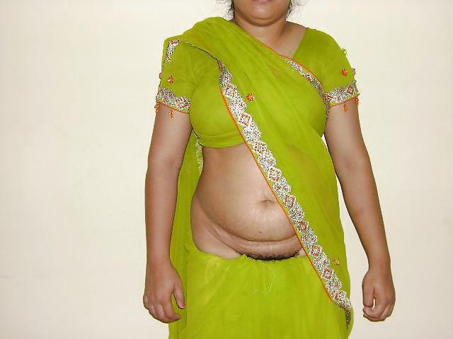 25P Indian aunty fucking &stripping