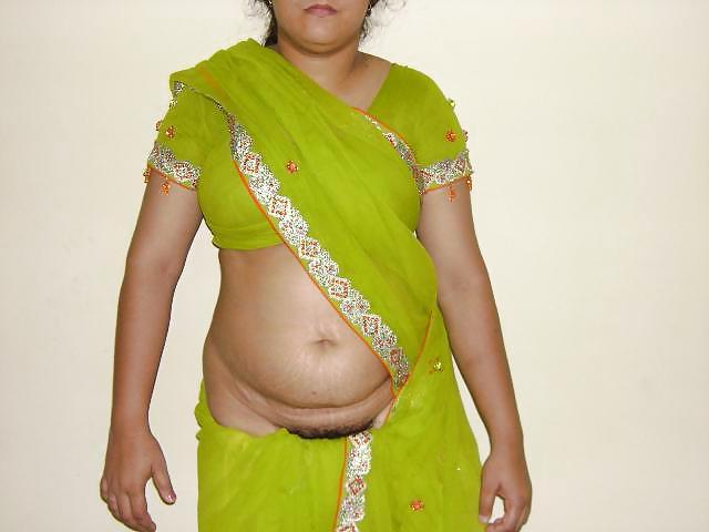 25P Indian aunty fucking &stripping