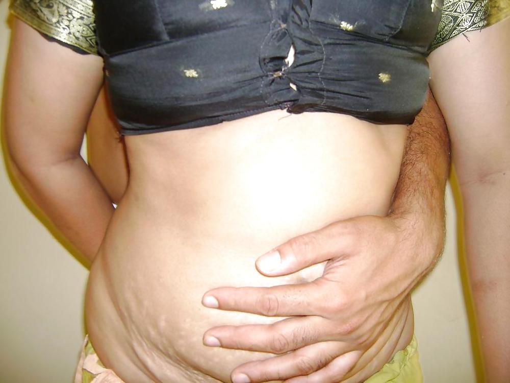 25P Indian aunty fucking &stripping