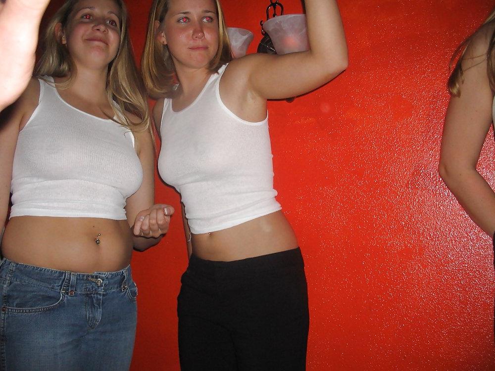 25P Amateur teens flashing