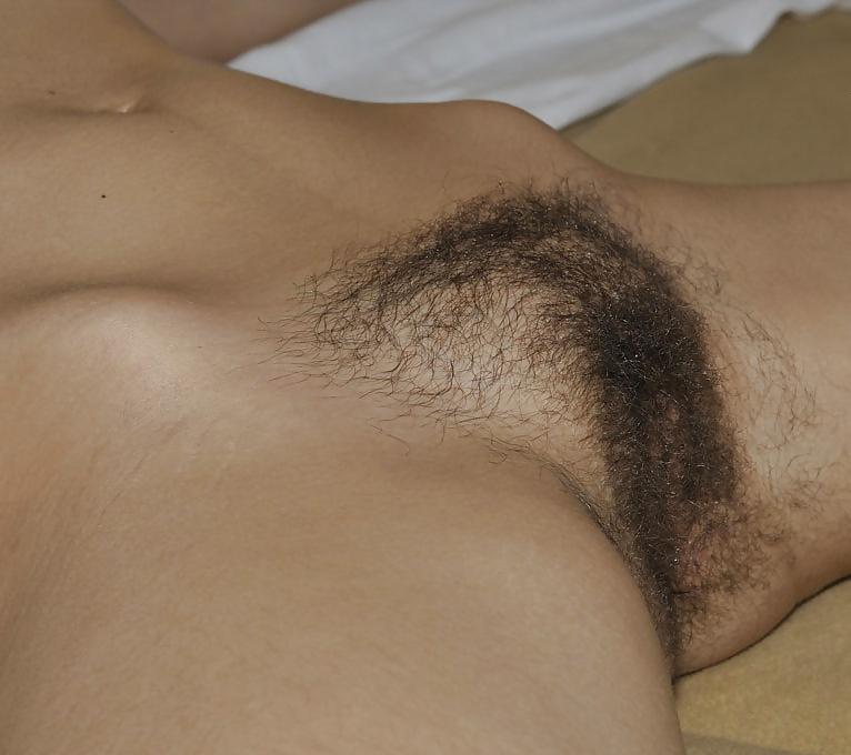 21P KEY - Hairy Women Pussy 03