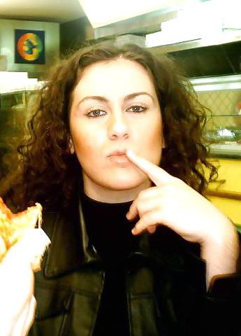 25P Busty Italian MILF