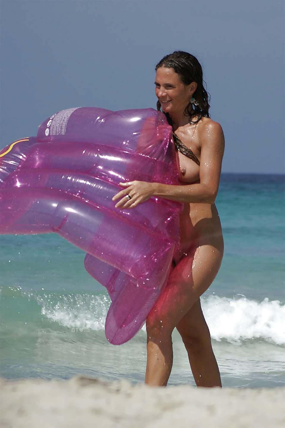 25P Come to my beach