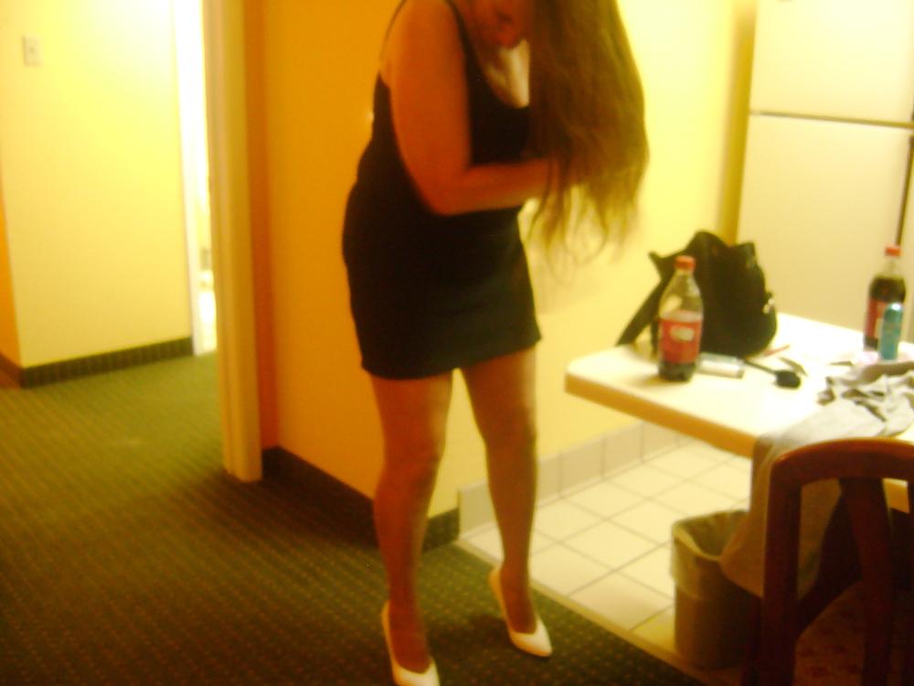 12P Fucking Hot Older Woman