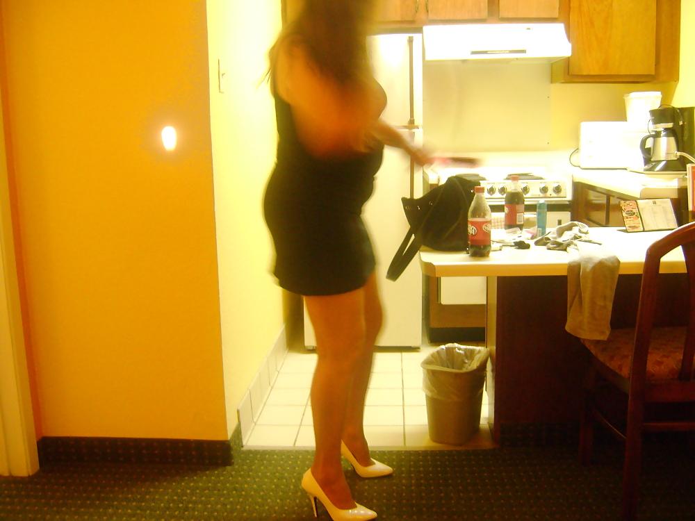 12P Fucking Hot Older Woman