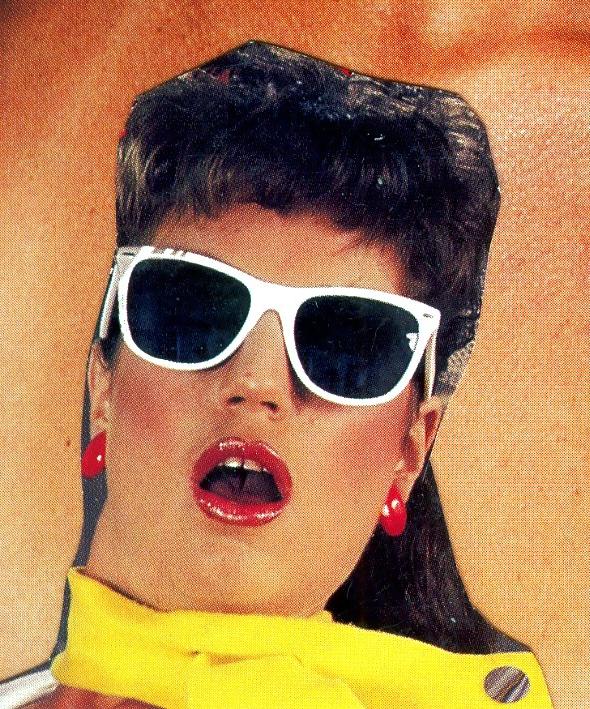 9P Pretty woman thake a horny load...