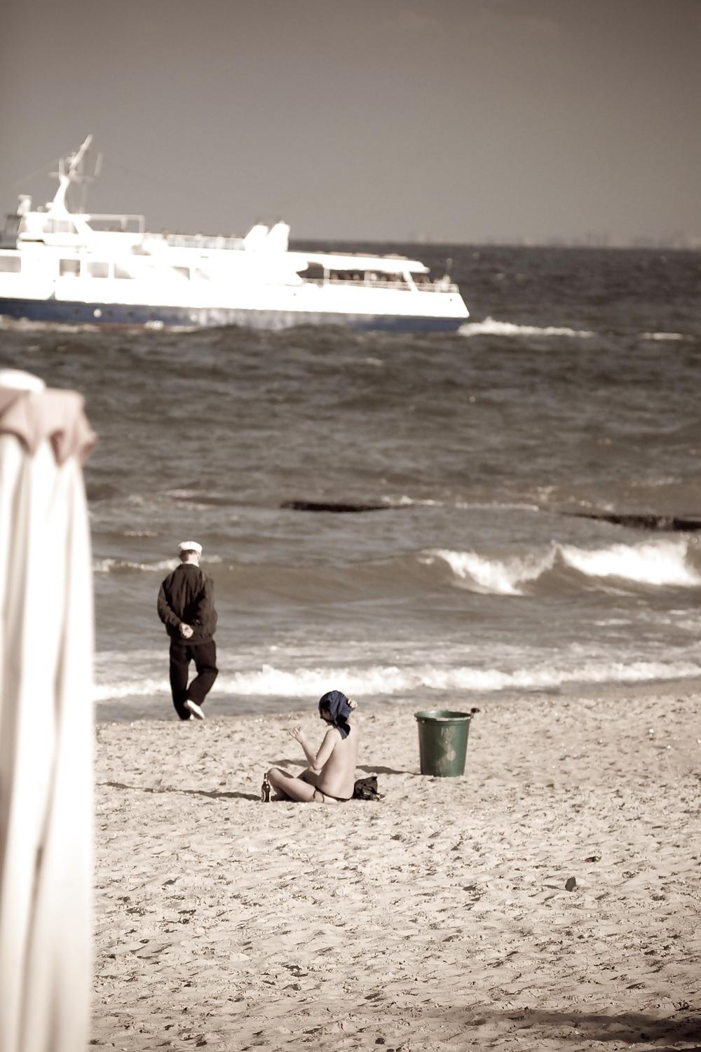 6P Beach fun Ukraine