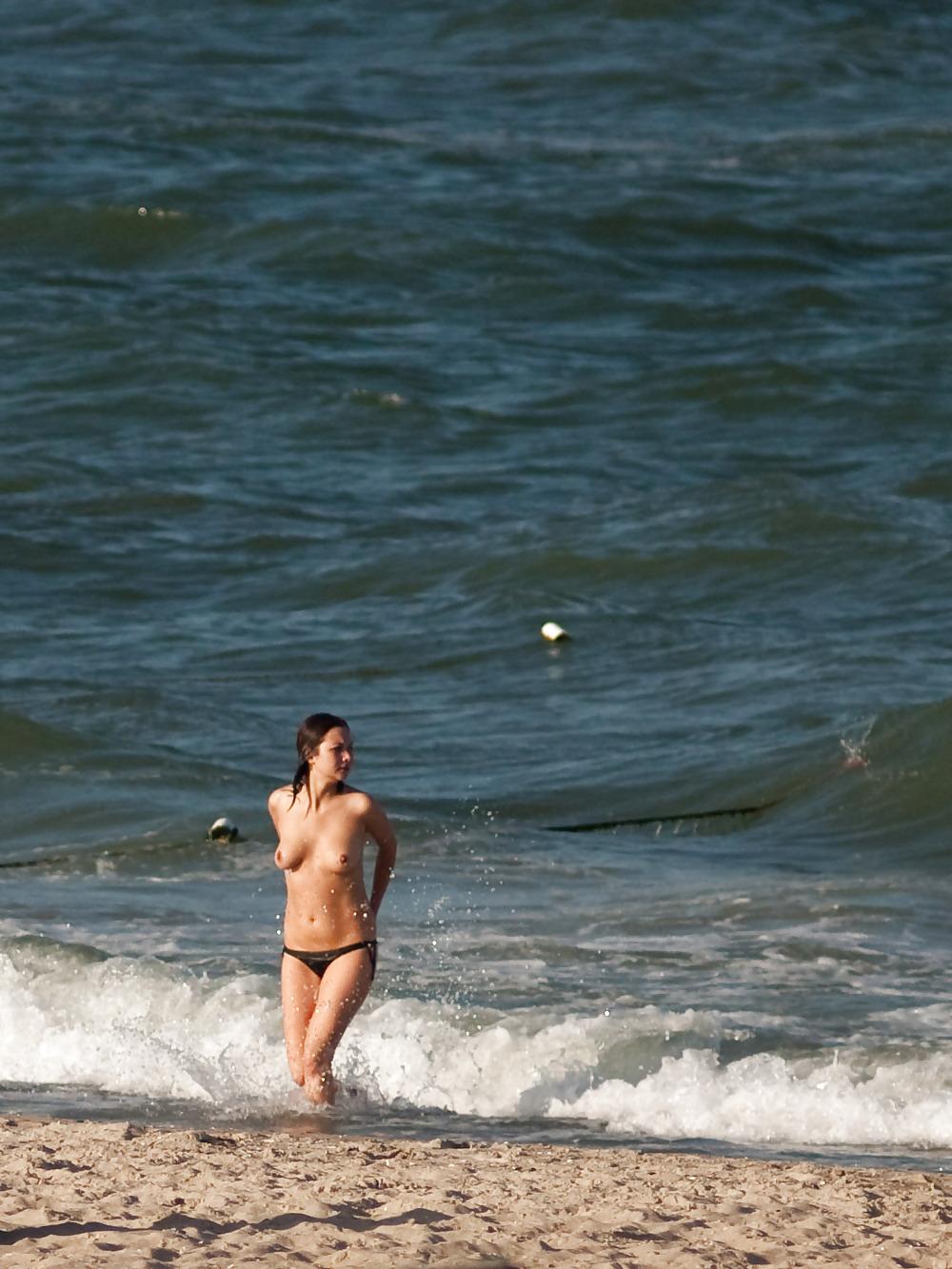 6P Beach fun Ukraine