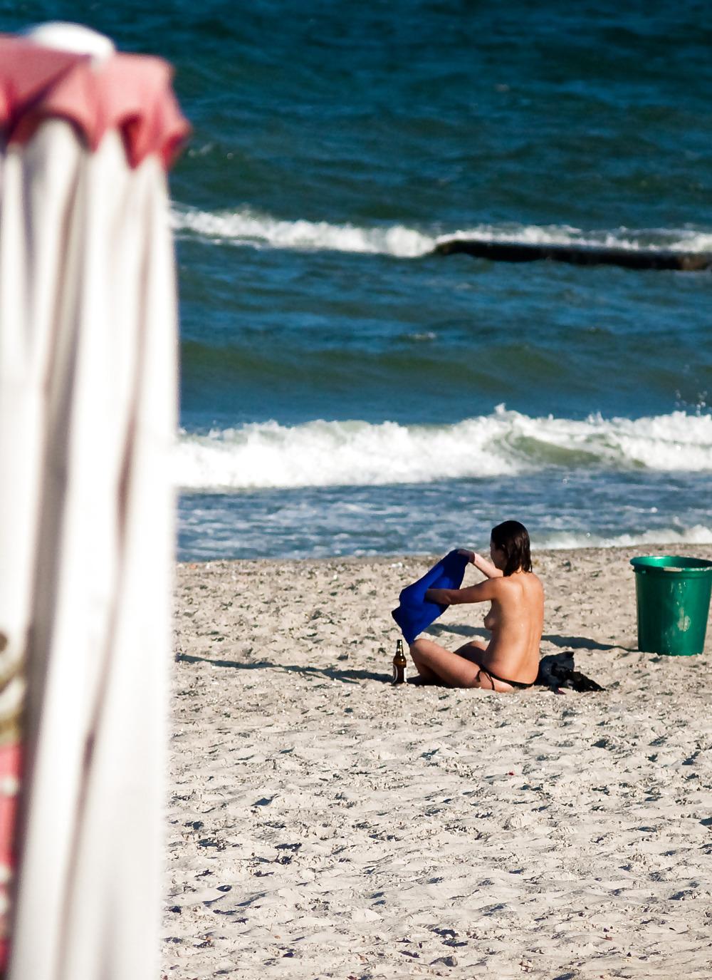 6P Beach fun Ukraine