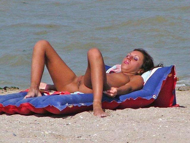 25P Beach Girls #2