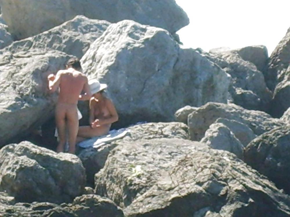 25P Love on the beach
