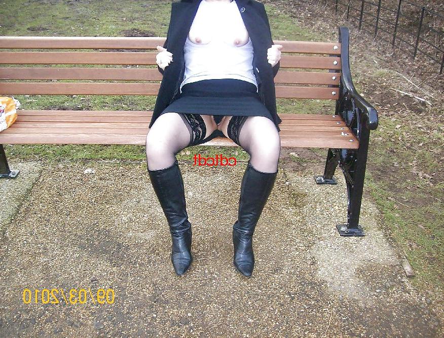 9P Flashing outdoors 2