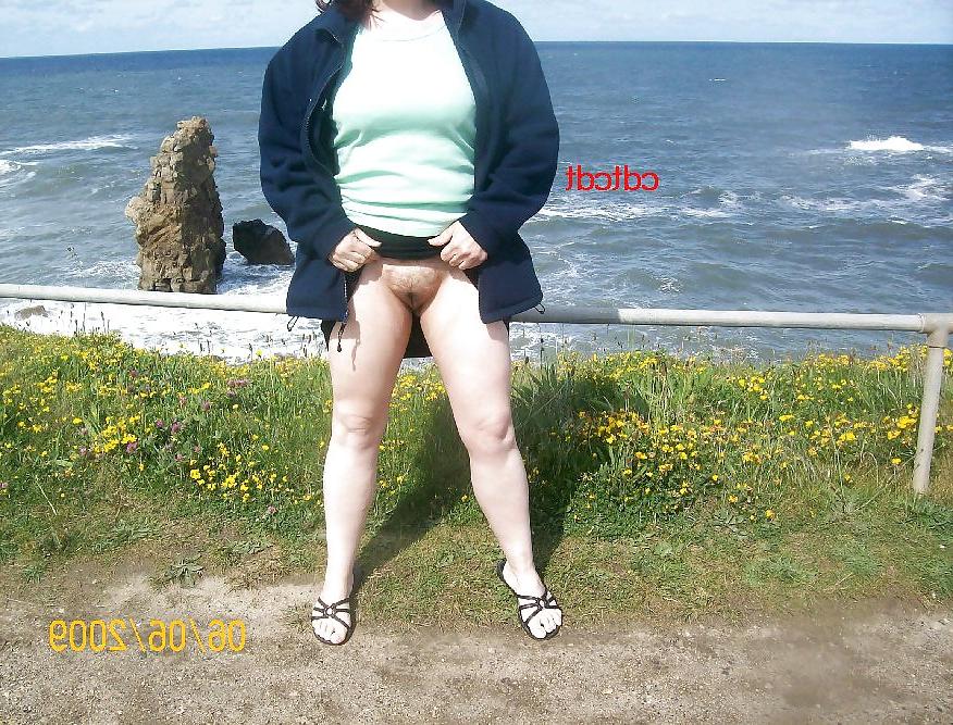 9P Flashing outdoors 2