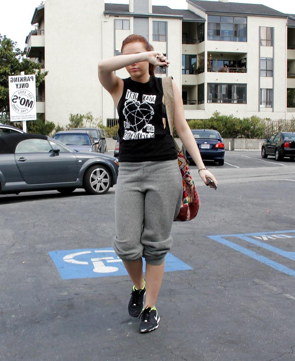 25P Miley Cyrus going to a gym in Toluca Lake