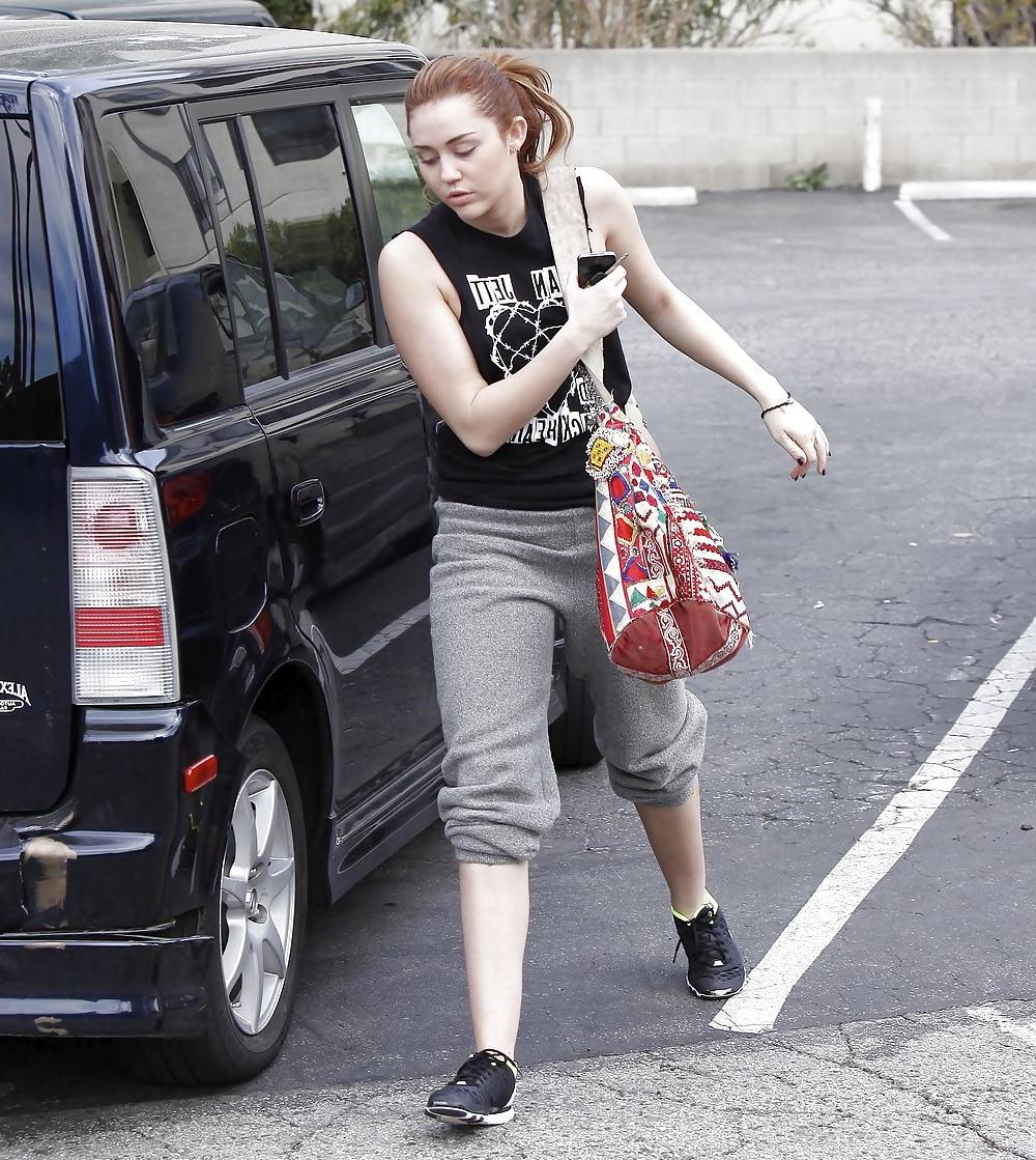 25P Miley Cyrus going to a gym in Toluca Lake