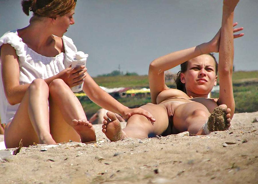 25P FKK-Strand - Teenager