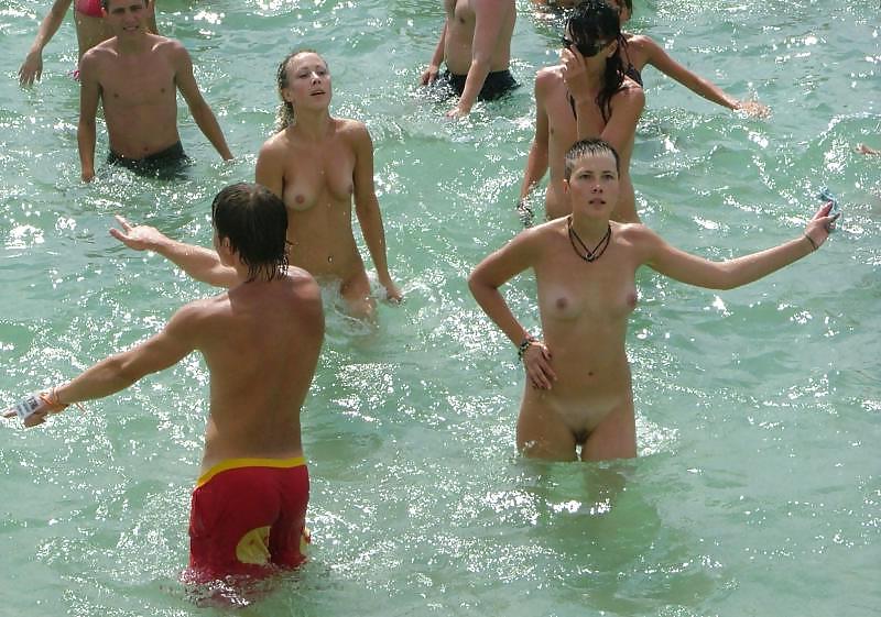6P Beach party hotties