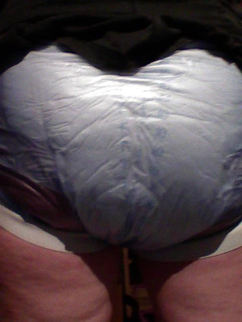 25P Mature Woman: Diaper& Pantyhose