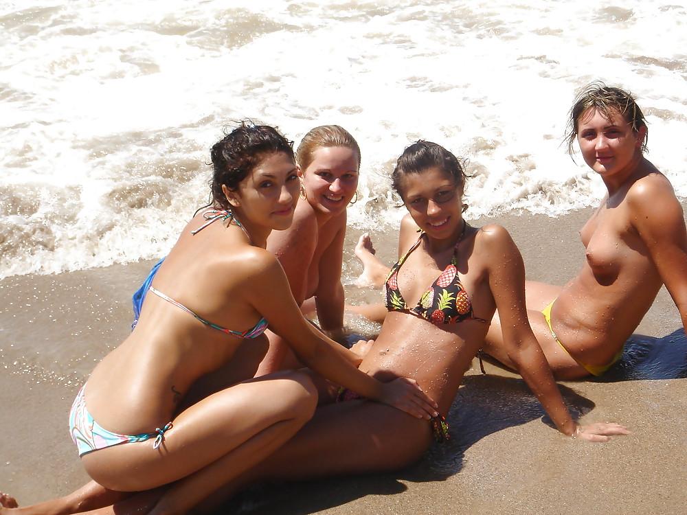 20P Naked beach 100.