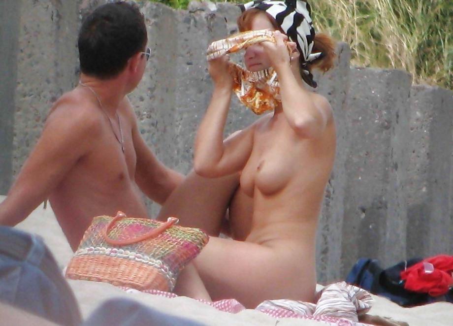 25P Nudist Beach Fun