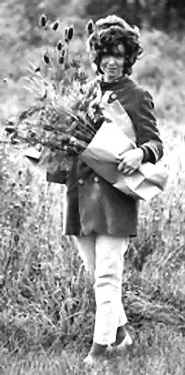 25P Co-ed Lady J Potpourri